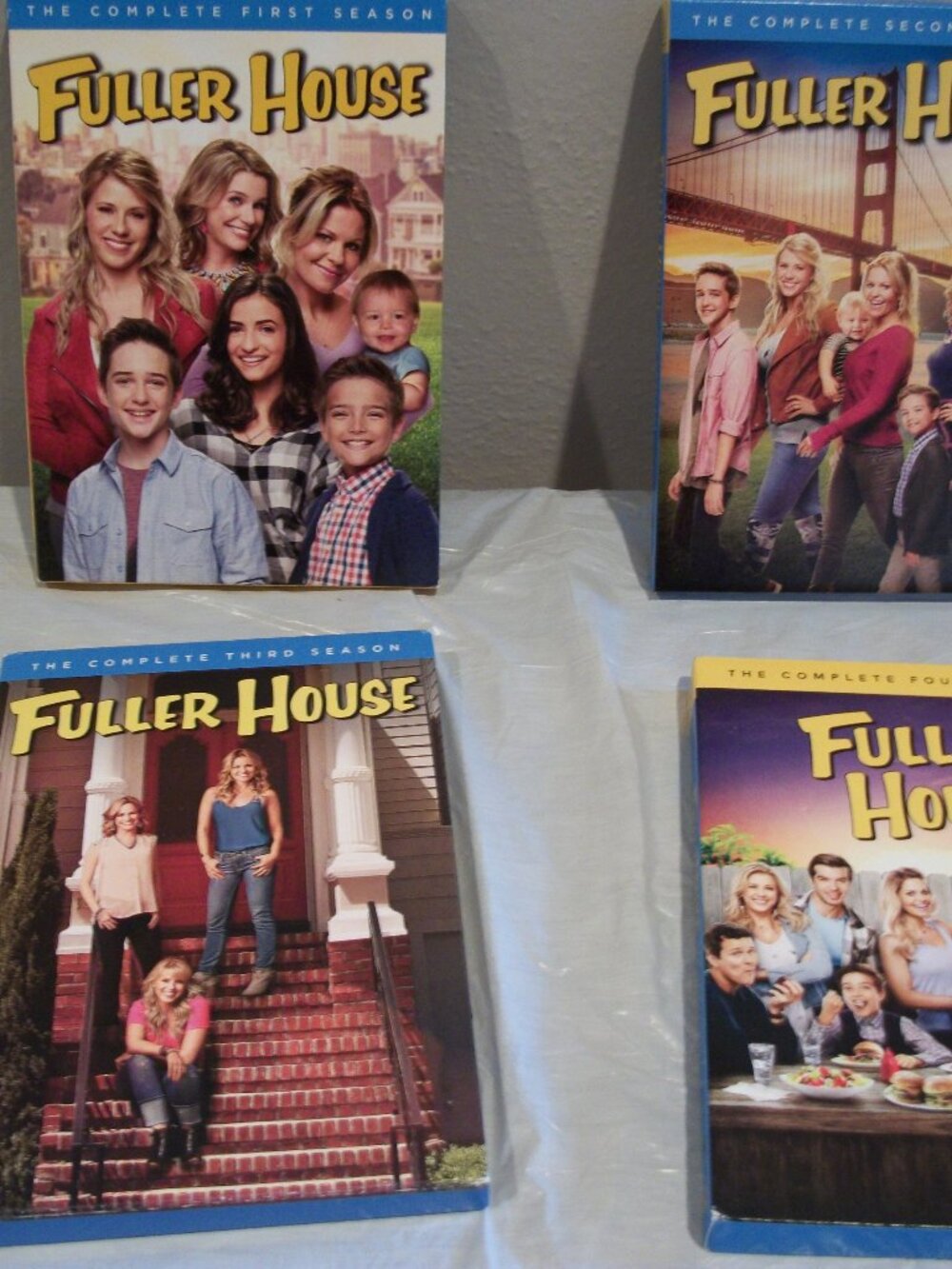 Fuller House DVD SET of 1 - 4 Seasons